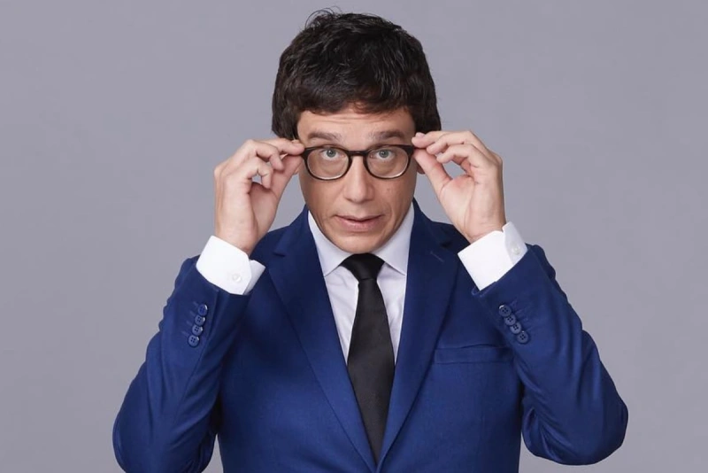 retrato de jaime chincha periodista peruano de 48 años