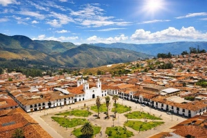 Plaza de armas de Chachapoyas en la región de Amazonas Perú