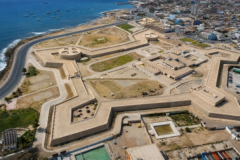 Vista panorámica de la Fortaleza Real Felipe en la Provincia del Callao