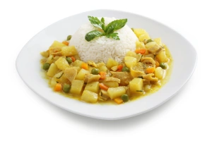 plato de cau cau de mondongo con arroz