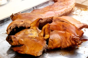 bandeja de lechón al horno