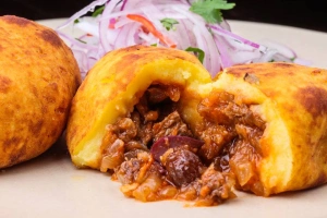 plato de papa rellena de carne